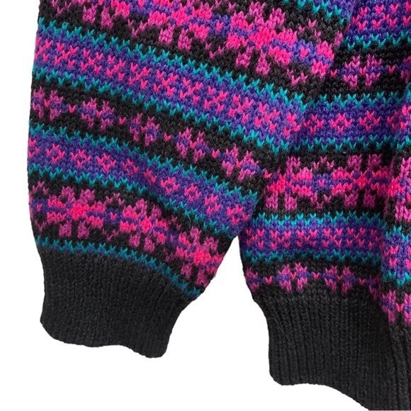 VTG Erika Colorful Knit Sweater - Picture 11 of 11